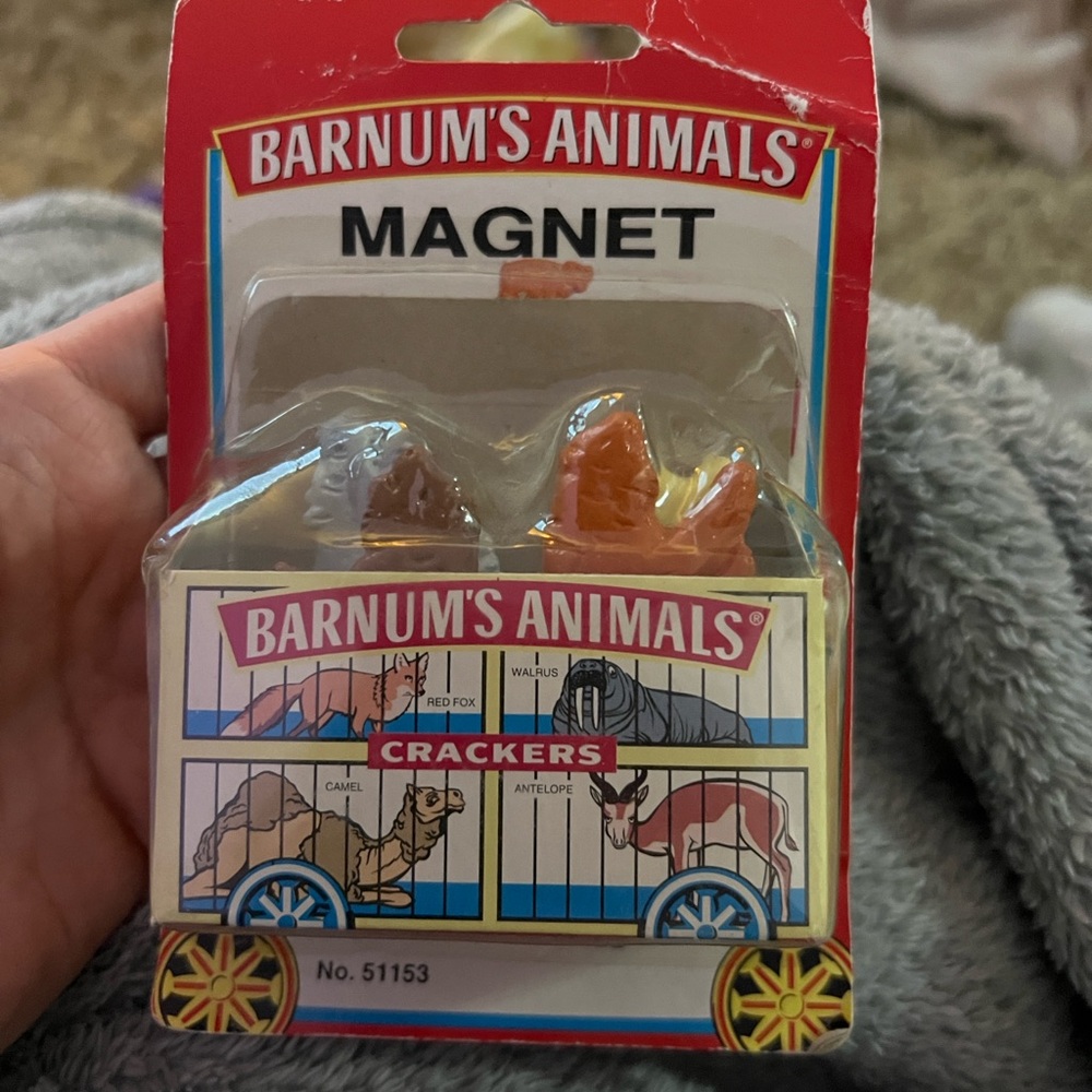 Barnum's Animals Magnet Set